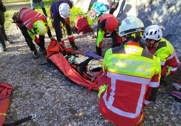 Rescatado un hombre, de 39 años, vecino de Santander