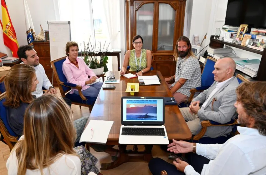  Santander proyecta un plan de actuación del surf para poner en valor este deporte, escuelas y playas