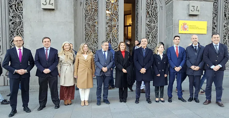  Cantabria reclama al Gobierno de España que retire la obligatoriedad de dar de alta en la Seguridad Social a los estudiantes en prácticas