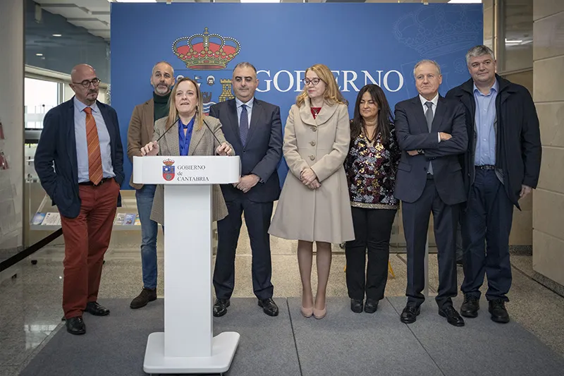  La consejera de Presidencia, a los empleados públicos: «Somos un equipo y os necesitamos para cumplir con el interés general de los cántabros»