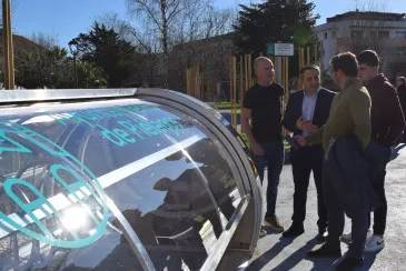  El Ayuntamiento de Piélagos pone en servicio este jueves, en pruebas, el nuevo aparcabicis seguro de Renedo