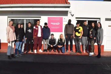  Jóvenes desempleados se capacitan en Piélagos como profesionales de hostelería para abrirse un futuro laboral en un sector que demanda trabajadores cualificados