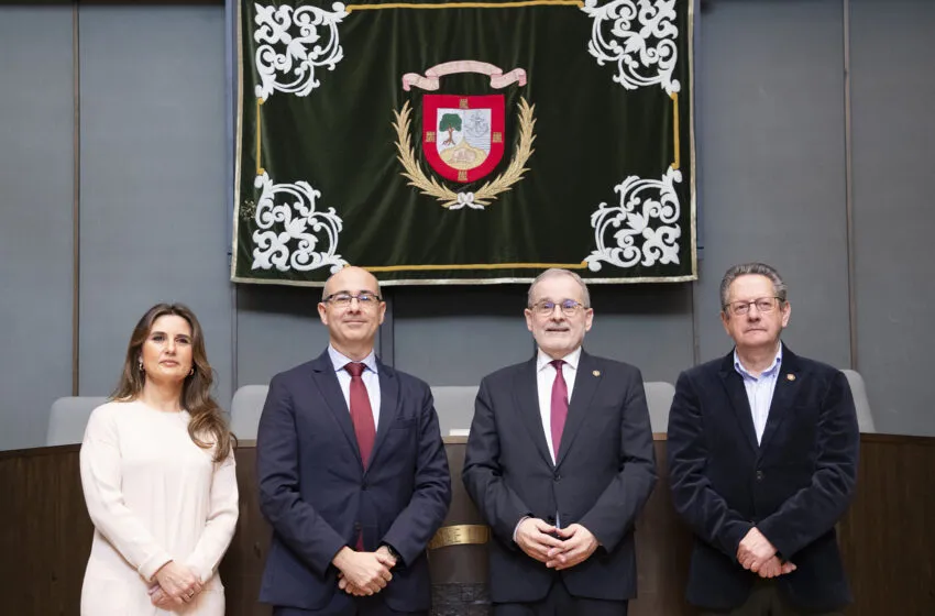  Santiago Fuente Sánchez toma posesión como nuevo gerente de la Universidad de Cantabria