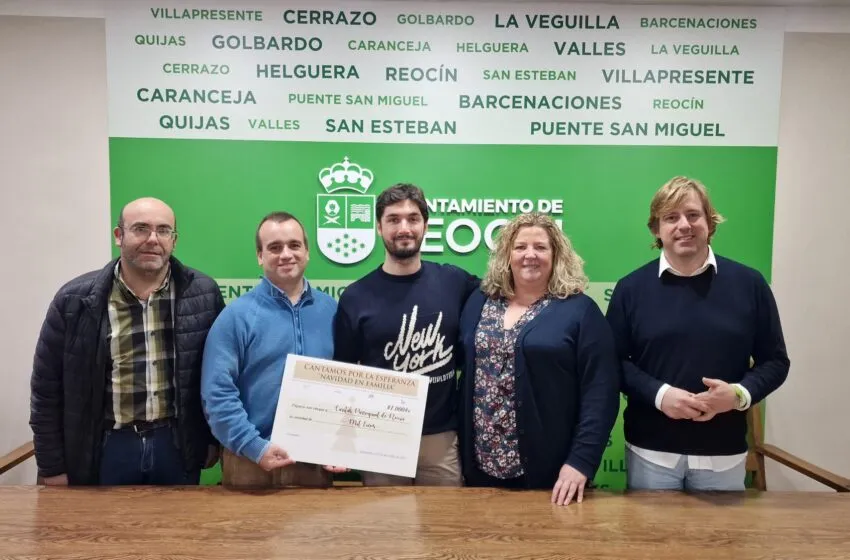  Entrega de la recaudación del concierto benéfico ‘Navidad en familia’