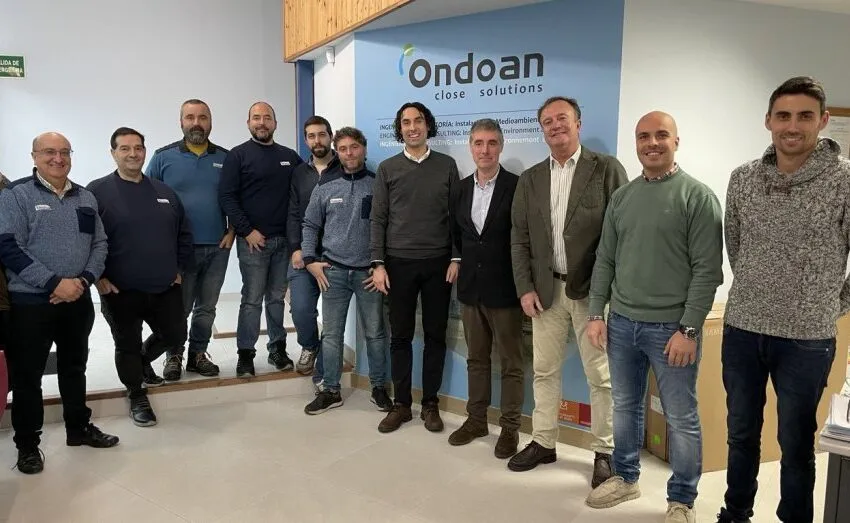 Noticias de Cantabria | El Cántabro | SOBERÓN VISITA LA EMPRESA ONDOAN, EN EL POLÍGONO DE TIRSO
