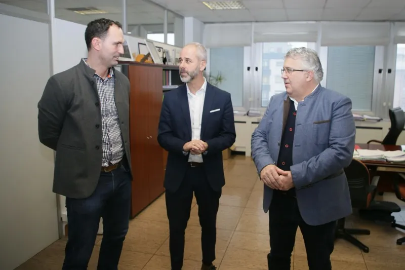  Educación estudiará la incorporación a su estructura de convivencia y prevención del acoso escolar del ‘Programa Tutoría entre Iguales’