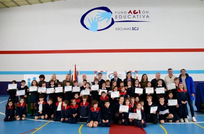  Silva destaca la contribución del programa ‘Tutoría entre Iguales’ a la prevención de la violencia y el acoso escolar