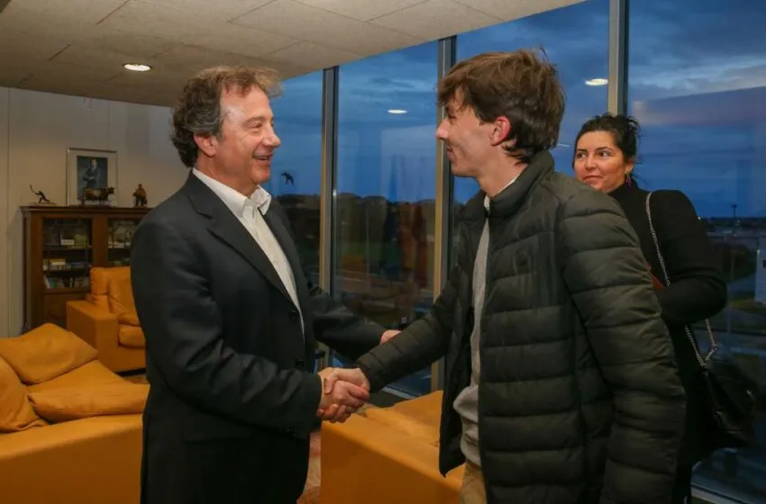 Noticias de Cantabria | El Cántabro | Pablo Palencia traslada al alcalde de Castañeda su apoyo a la feria ganadera de la localidad