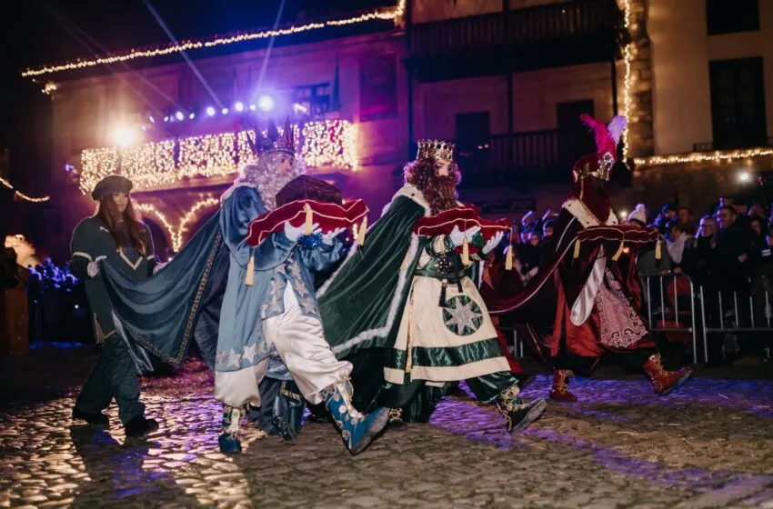 Santillana del Mar, más equipada que nunca para su Auto Sacramental y Cabalgata de Reyes.