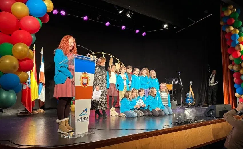  ASTILLERO RECONOCE A SUS ASOCIACIONES Y AGRUPACIONES CULTURALES