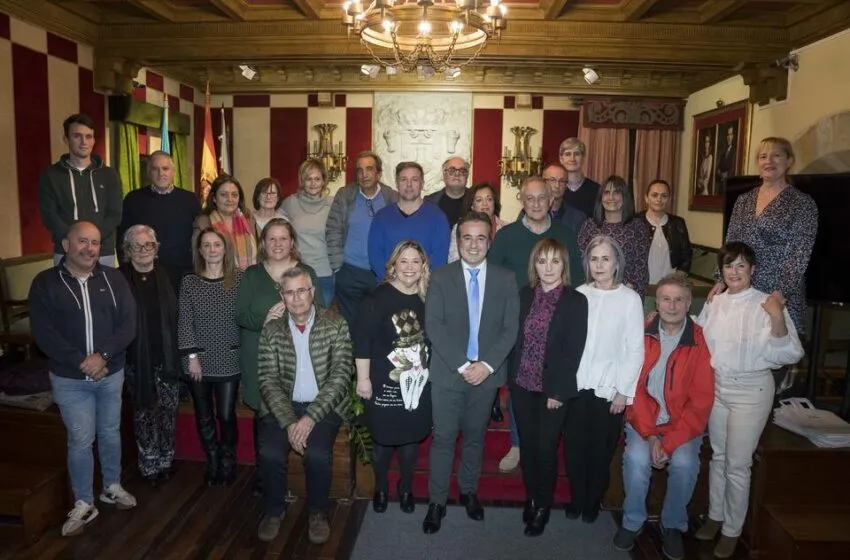  Camargo homenajea a 19 docentes de ocho centros educativos del Valle que pasan a la jubilación