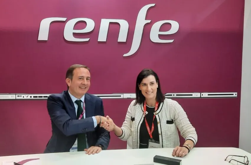  Gema Igual agradece a Renfe la promoción de Santander en sus trenes