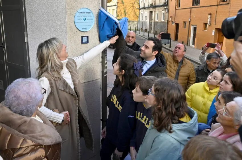 Los hermanos Tonetti suman un nuevo homenaje y ya disponen de su placa en la ruta de ilustres