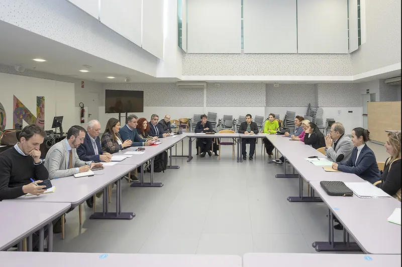  Cantabria implementará una estrategia para la inclusión social del pueblo gitano con medidas «concretas y efectivas» consensuadas