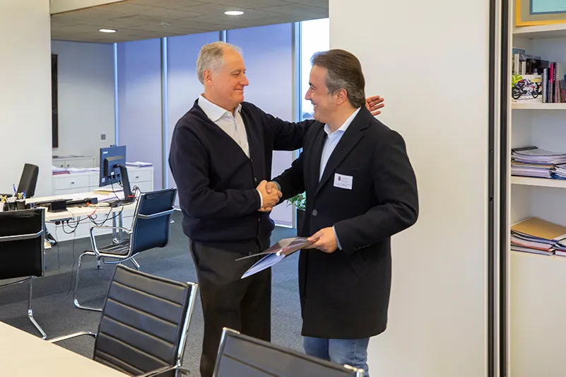 Noticias de Cantabria | El Cántabro | La Consejería de Industria colaborará con Camargo para fomentar la innovación industrial y potenciar su comercio