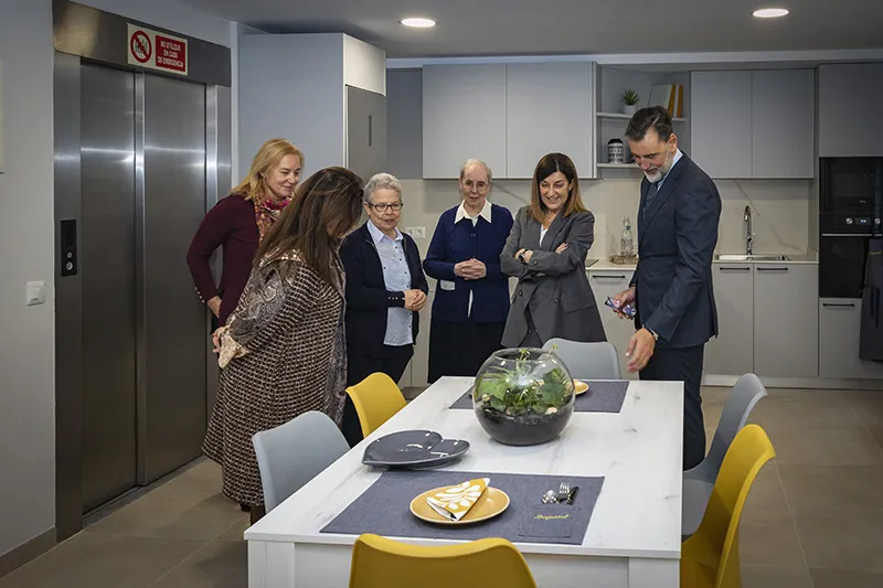 Noticias de Cantabria | El Cántabro | Buruaga inaugura el nuevo Centro de Acogida 'De Paul' de la Cocina Económica de Santander
