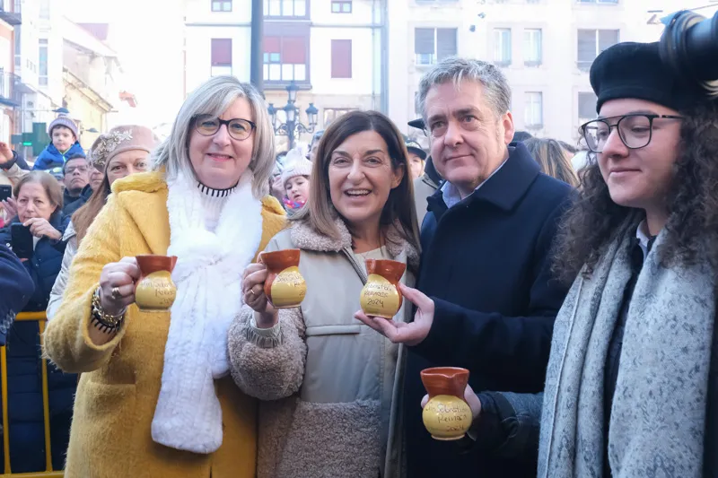 Noticias de Cantabria | El Cántabro | La presidenta Buruaga asiste en Reinosa a la festividad de San Sebastián, de Interés Turístico Regional