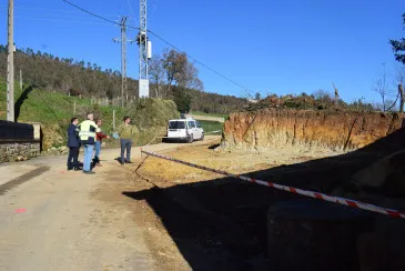  El Gobierno de Cantabria atiende la demanda del Ayuntamiento de mejorar la seguridad vial en el Bº Las Cuevas de Zurita financiando íntegramente la obra
