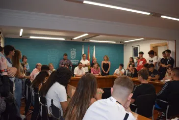  El Ayuntamiento de Piélagos convoca a los jóvenes para avanzar en la creación de las nuevas peñas que animarán las fiestas del municipio