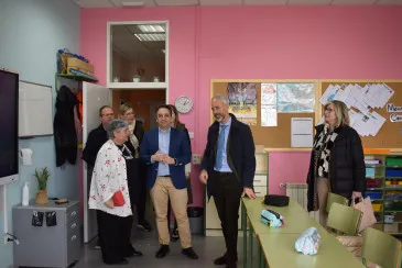  La Consejería de Educación invierte cerca de 60.000 euros en las obras de acondicionamiento de la cubierta del CEIP Las Dunas en Piélagos