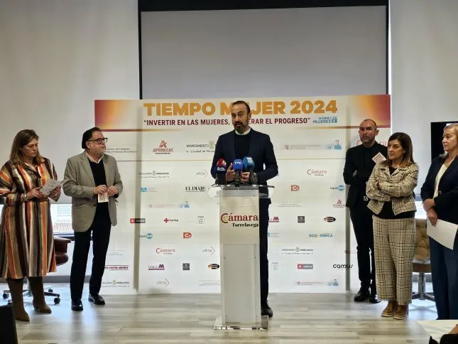  López Estrada participa en la 5ª edición de las jornadas ‘Tiempo Mujer’