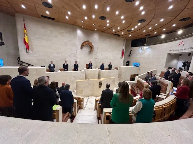 Pleno del Parlamento de Cantabria