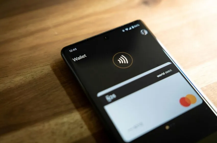 ¿Es seguro pagar con el movil?