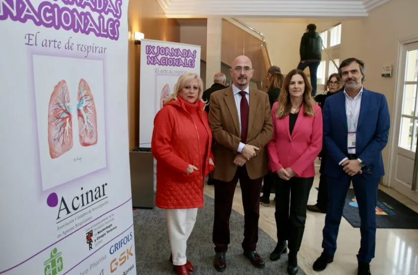  Pascual reivindica la actividad de la Escuela Cántabra de Salud para promover el trabajo comunitario y la prevención de patologías entre la población