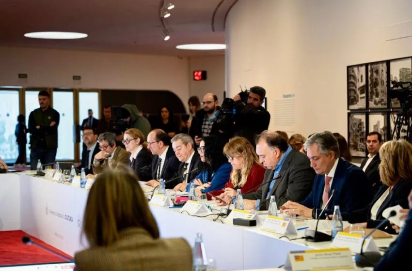  Eva Guillermina Fernández apuesta por el mecenazgo para revitalizar las industriales culturales y «poder llegar a todos los ciudadanos»