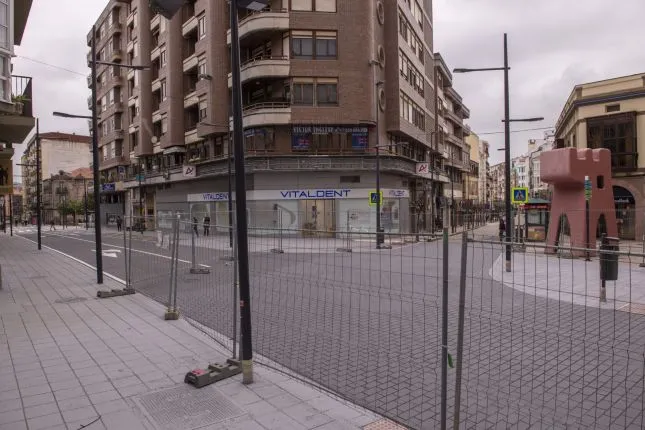  La calle Julián Ceballos se abre al tráfico este viernes