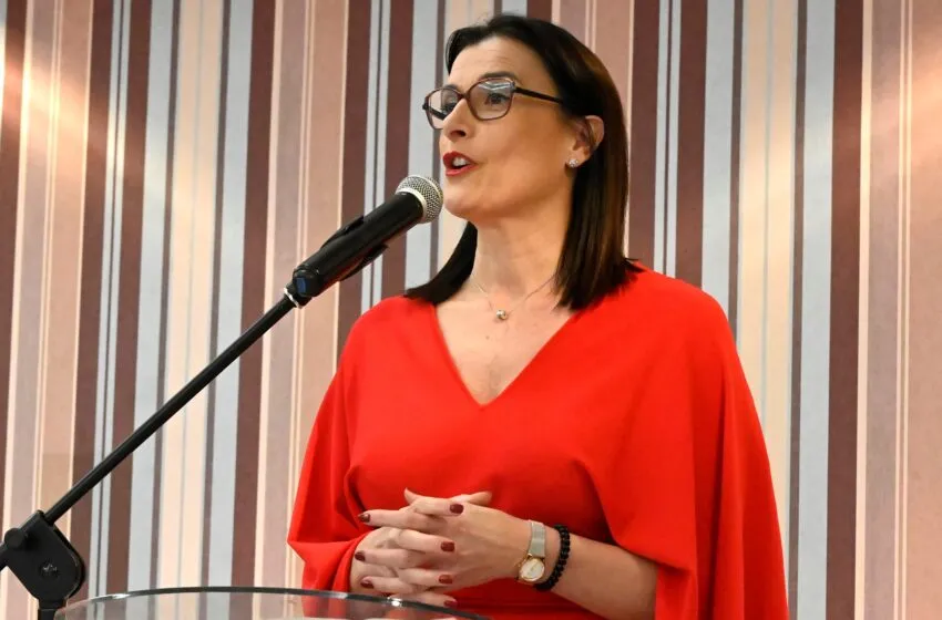  Santander entrega los premios a los mejores de la Feria de Santiago 2023