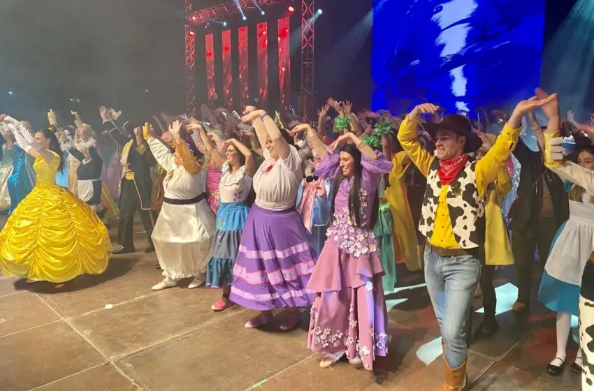  Santander traslada la fiesta de Carnaval al Palacio de Deportes ante la previsión de fuerte viento