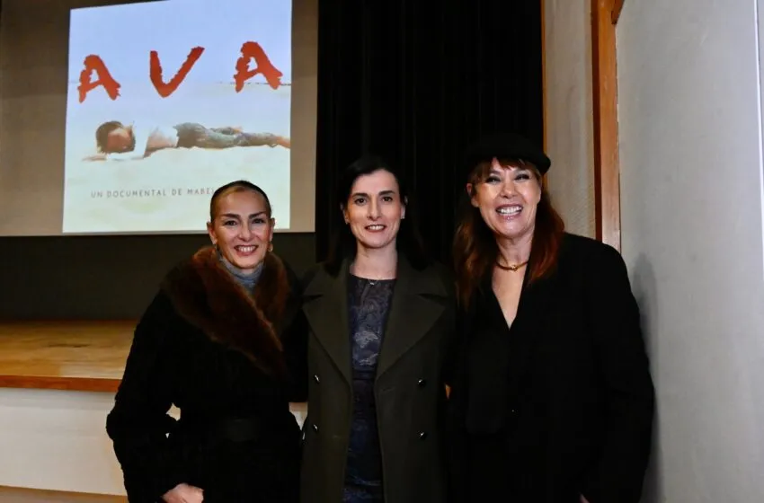  El Ayuntamiento felicita a Mabel Lozano por el premio Goya al mejor corto documental por ‘Ava’