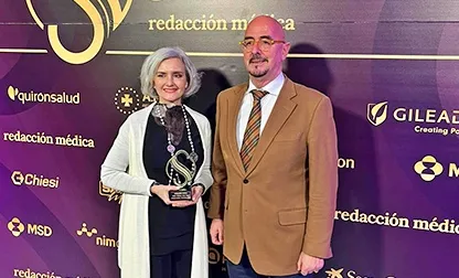  El consejero César Pascual asiste junto a la ministra de Sanidad a la entrega del ‘Premio Sanitarias al Liderazgo de la Mujer en el sector de la Salud’ a la gerente de Valdecilla