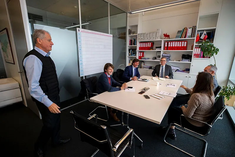  El Gobierno autonómico y el Clúster Marítimo de Cantabria retoman la Plataforma de la Economía Azul