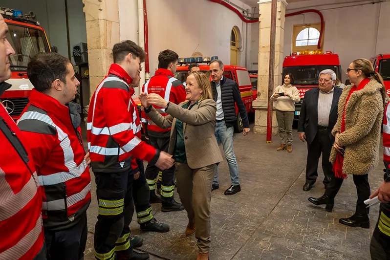  La Consejería de Presidencia renueva su apoyo a los Bomberos Voluntarios de Santander con un convenio que se firmará próximamente