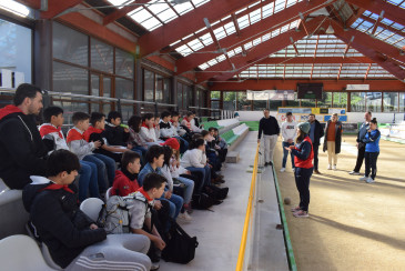 Noticias de Cantabria | El Cántabro | La Escuela municipal de bolos de Piélagos, a través del Proyecto educativo de la Federación cántabra, realiza una jornada de captación de alumnos en Renedo