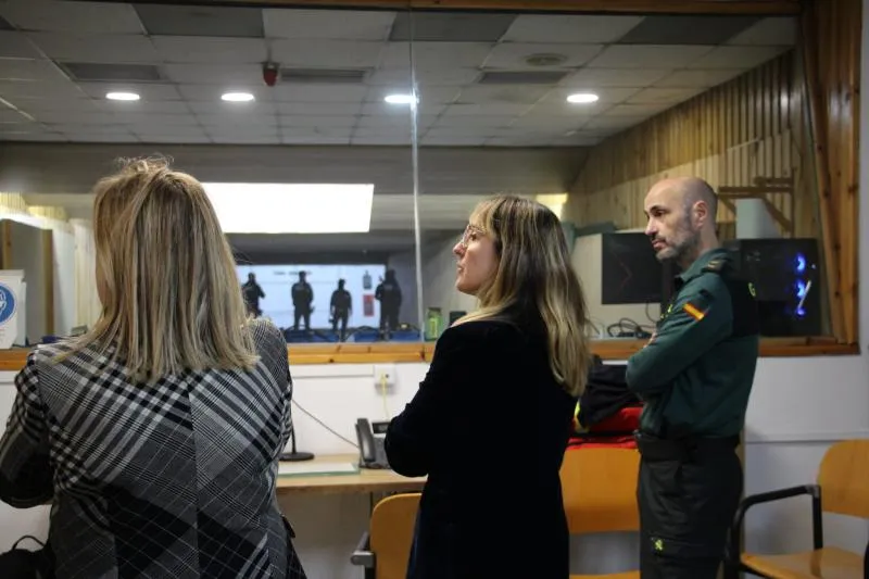  La Guardia Civil imparte formación en tiro a los policías locales de Cantabria