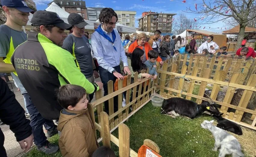  LA FERIA DE PRODUCTORES Y ARTESANOS LLENARÁ LA PLANCHADA DE PRODUCTOS DE CANTABRIA