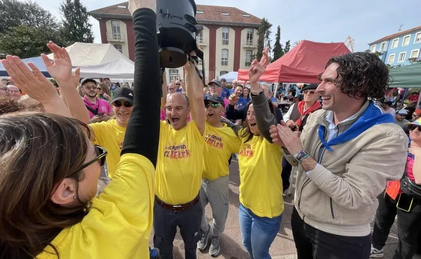  1.700 PEÑISTAS DAN COLOR A LA FONDONA EN EL CONCURSO DE “ALUBIAS CON”