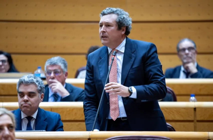  Íñigo Fernández a Puente: “Hoy en Cantabria nadie les cree cuando hablan de infraestructuras”