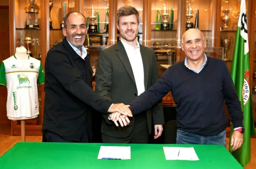  El Racing amplia el contrato a Mikel Martija