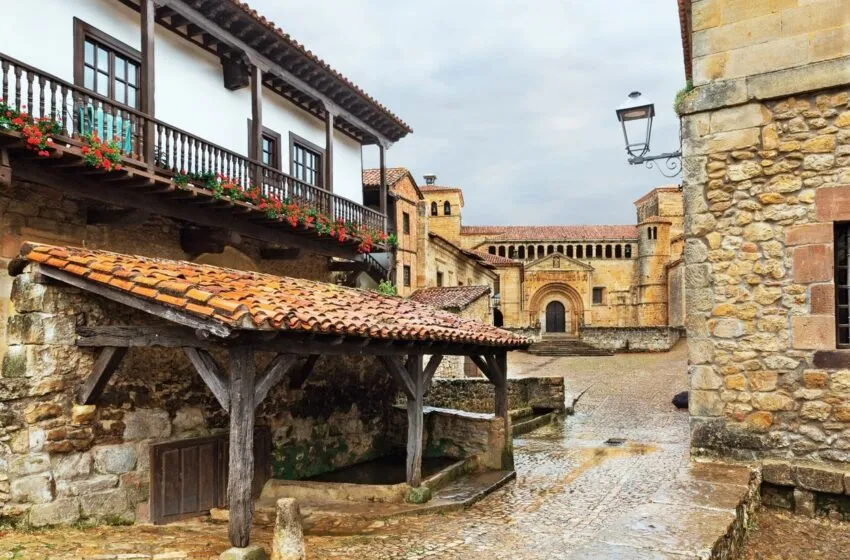  Santillana del Mar es el pueblo más feliz del norte de España