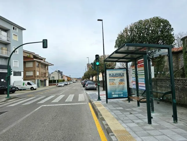 Nueva marquesina del Torrebus en Fernández Vallejo