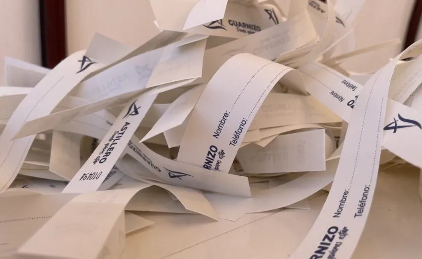 Noticias de Cantabria | El Cántabro | EL AYUNTAMIENTO DE ASTILLERO REPARTE PULSERAS IDENTIFICATIVAS ENTRE LOS ESCOLARES DEL MUNICIPIO