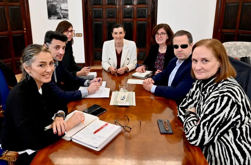  Santander y CERMI buscan vías de colaboración para impulsar el empleo de personas con discapacidad