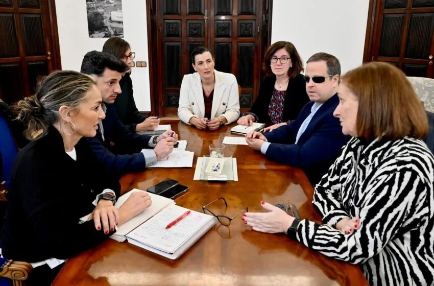  Santander y CERMI buscan nuevas vías para impulsar la inserción laboral de personas con discapacidad