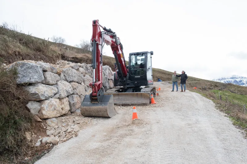 Fomento invertirá 10 millones de euros en la mejora de la carretera Entrambasmestas-Vega de Pas