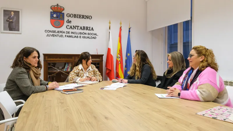  Gómez del Río destaca la importancia del acogimiento familiar como medida de protección a la infancia