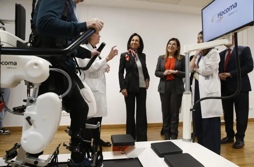  Cantabria incorpora su primer exoesqueleto para ayudar al cerebro de las personas con lesiones neurológicas graves a caminar
